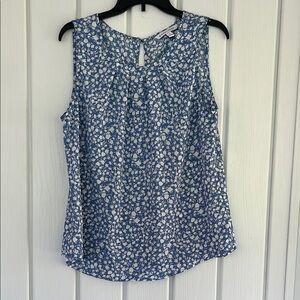 41 Hawthorne Floral Blue Sleeveless Top